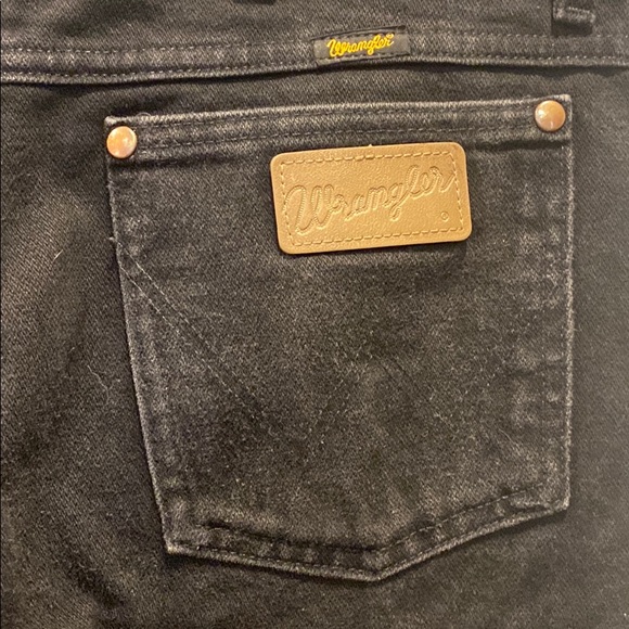 Wrangler Jeans - Picture 3 of 4